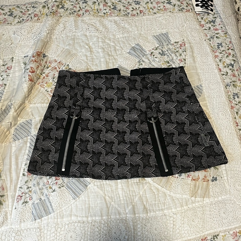 Tripp NYC Black & Grey Y2K Star Zipper Skirt Size M